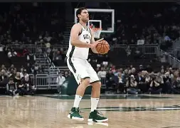 熊猫体育官网首页-密尔沃基雄鹿vs凯尔特人